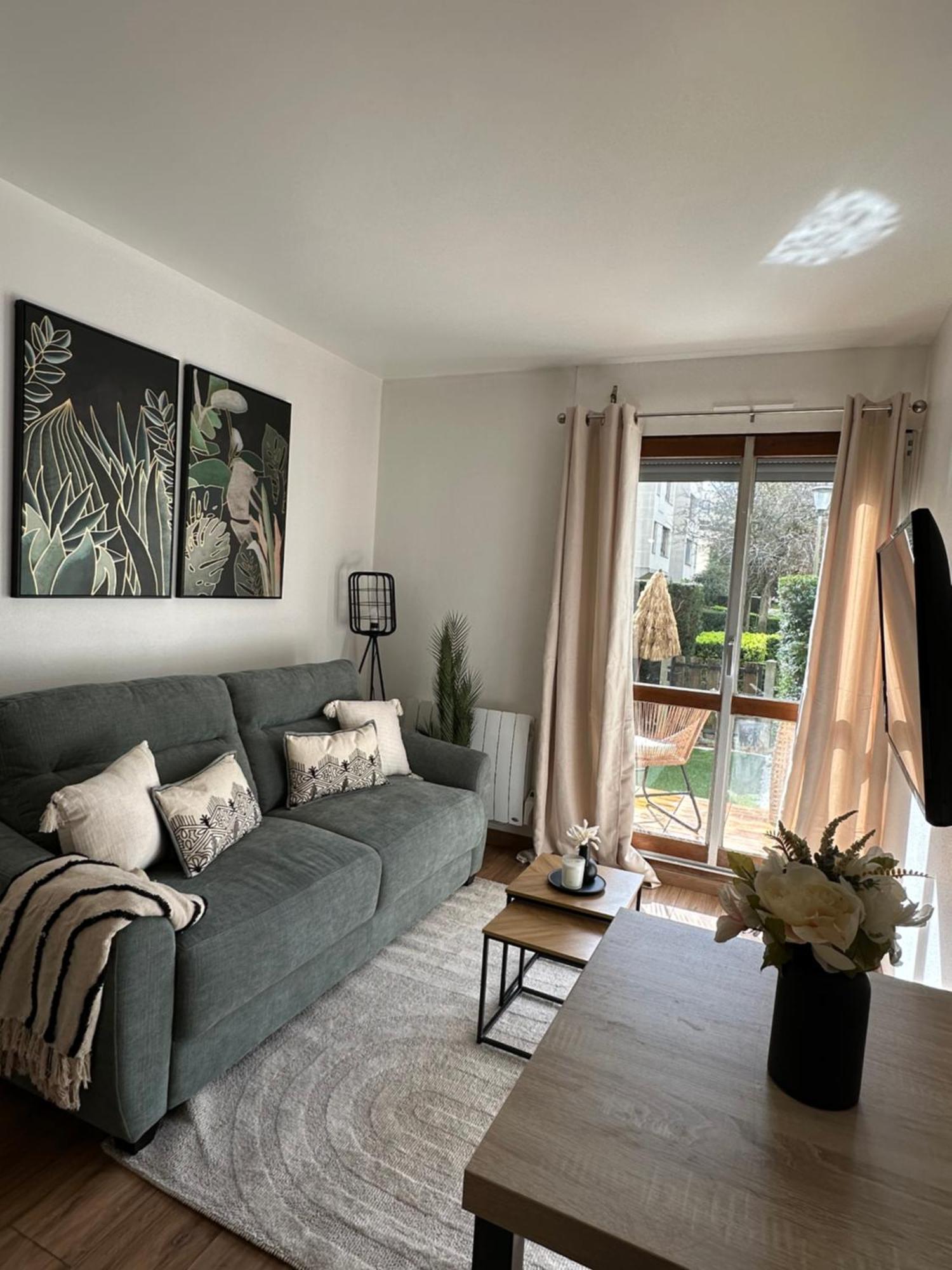 Appartement Premium & Cosy Studio - Paris A 20 Mins - Chateaux De Versailles A 8 Mins à Le Chesnay  Extérieur photo
